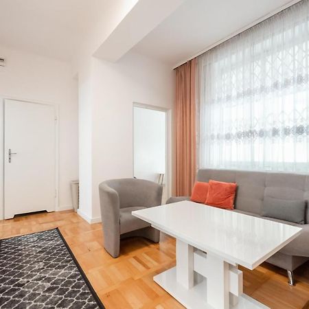 Plac Zbawiciela 3-Bedroom Apartment Varsovie Extérieur photo