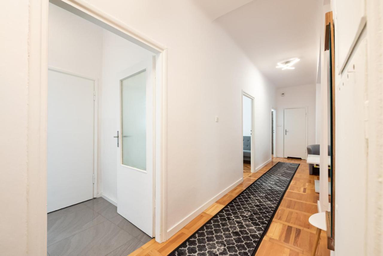 Plac Zbawiciela 3-Bedroom Apartment Varsovie Extérieur photo
