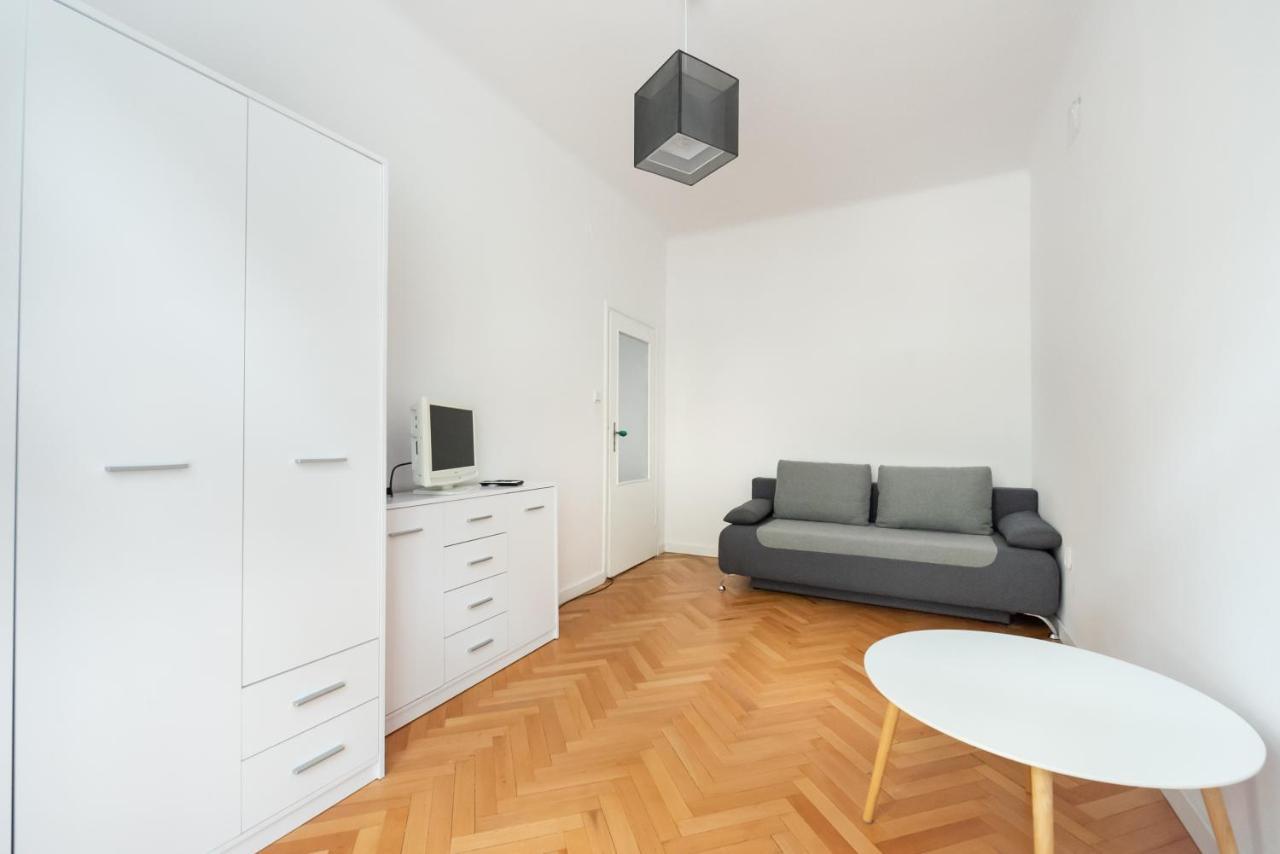 Plac Zbawiciela 3-Bedroom Apartment Varsovie Extérieur photo