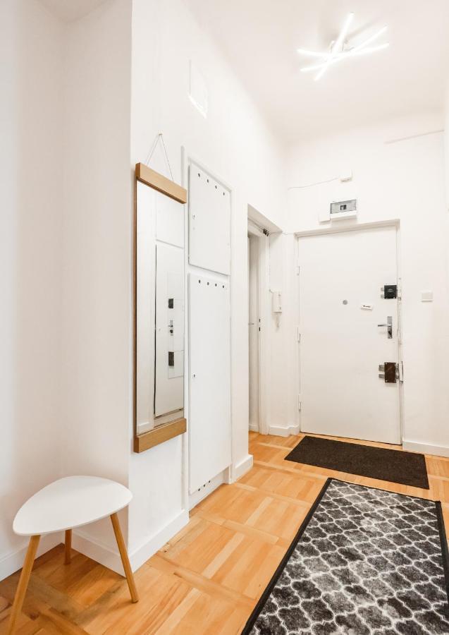 Plac Zbawiciela 3-Bedroom Apartment Varsovie Extérieur photo